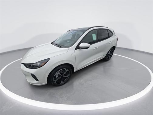 2026 Ford Escape ST-Line Elite