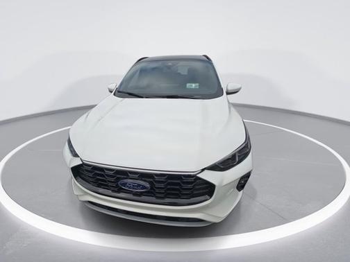 2026 Ford Escape ST-Line Elite