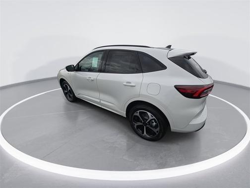 2026 Ford Escape ST-Line Elite