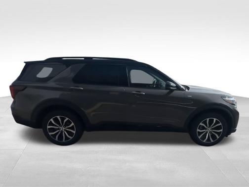 Marsh Gray 2026 Ford Explorer ST-Line