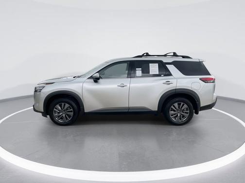 Brilliant Silver Metallic 2024 Nissan Pathfinder SV
