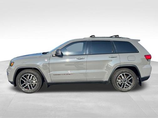 Sting-Gray Clearcoat 2020 Jeep Grand Cherokee Trailhawk