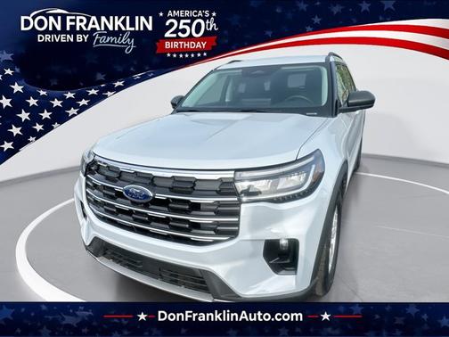 Space White Metallic 2026 Ford Explorer Active