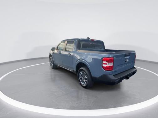 Azure Gray Metallic Tri-Coat 2026 Ford Maverick XLT