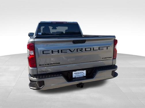 Sterling Gray Metallic 2025 Chevrolet Silverado 1500 Custom