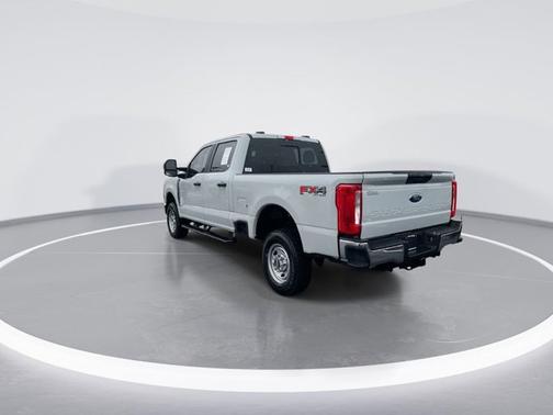 Avalanche 2025 Ford F-250 XL
