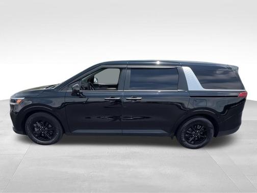 Aurora Black Pearl 2024 Kia Carnival LX