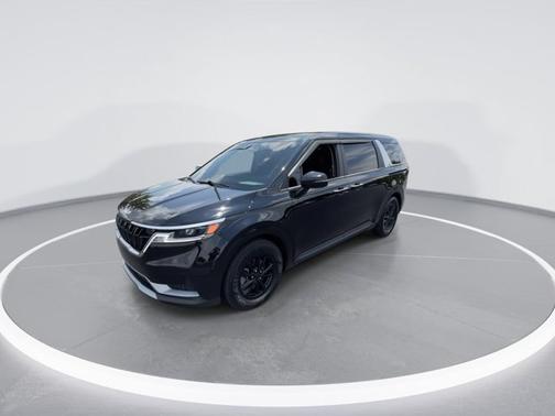 Aurora Black Pearl 2024 Kia Carnival LX