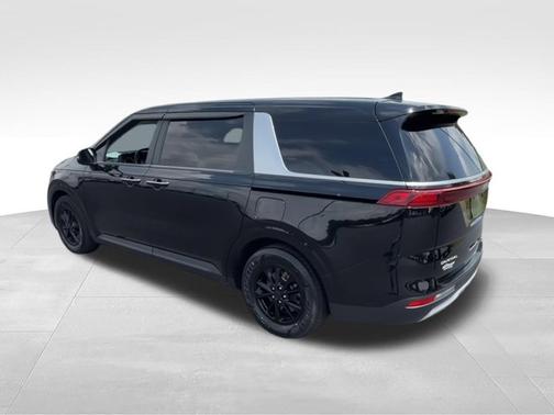 Aurora Black Pearl 2024 Kia Carnival LX