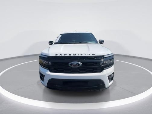White Metallic 2024 Ford Expedition Limited
