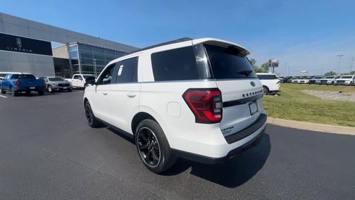 White Metallic 2024 Ford Expedition Limited