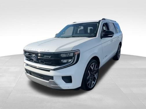 Star White Metallic Tri-Coat 2026 Ford Expedition Platinum
