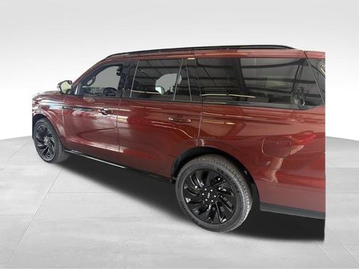 Bronze Fire Tinted Clearcoat 2027 Lincoln Navigator Reserve