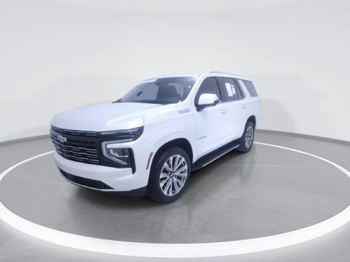 Iridescent Pearl Tricoat 2025 Chevrolet Tahoe High Country