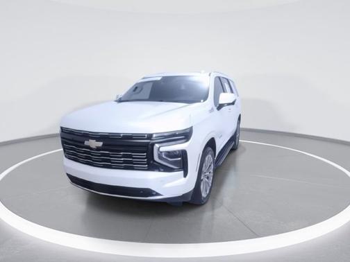 Iridescent Pearl Tricoat 2025 Chevrolet Tahoe High Country