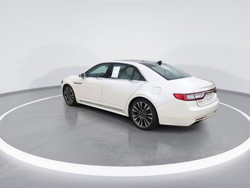 2019 Lincoln Continental Select