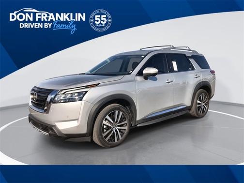 2023 Nissan Pathfinder Platinum
