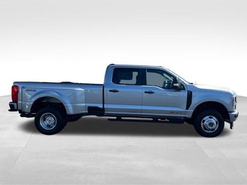 Iconic Silver Metallic 2027 Ford F-350 XL