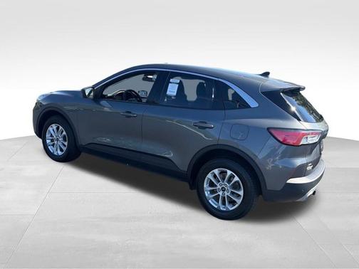 Gray 2022 Ford Escape SE Hybrid