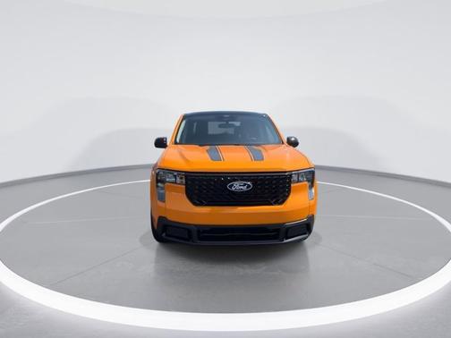 Orange Fury Metallic Tri-Coat 2026 Ford Maverick XLT