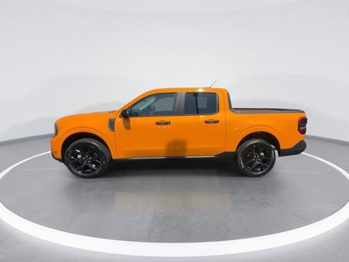 Orange Fury Metallic Tri-Coat 2026 Ford Maverick XLT