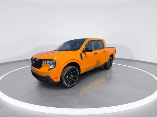 Orange Fury Metallic Tri-Coat 2026 Ford Maverick XLT