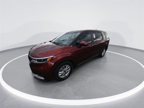 2023 Kia Carnival LX