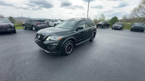 2020 Nissan Pathfinder SV