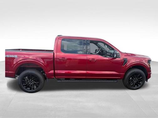 Ruby Red Metallic Tinted Clearcoat 2026 Ford F-150 XLT