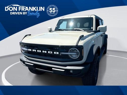 Beige 2026 Ford Bronco Outer Banks