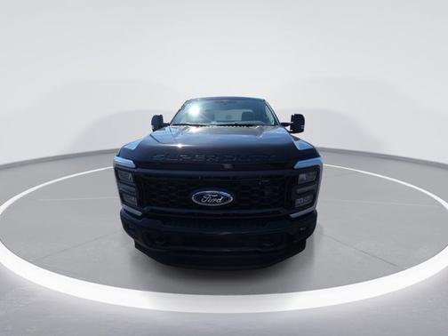 Agate Black Metallic 2026 Ford F-350 XL
