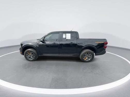 Shadow Black 2024 Ford Maverick LARIAT Advanced