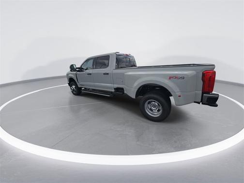 2025 Ford F-350 XLT