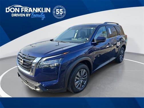 2024 Nissan Pathfinder SV