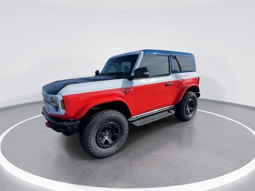 Oxford White 2025 Ford Bronco Stroppe Edition