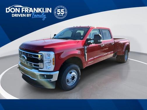 Ruby Red Metallic Tinted Clearcoat 2026 Ford F-350 XLT