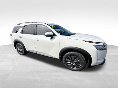 Pearl White Tricoat 2022 Nissan Pathfinder SV