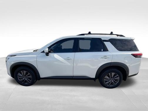 Pearl White Tricoat 2022 Nissan Pathfinder SV
