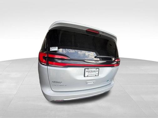 Silver Mist Clearcoat 2023 Chrysler Pacifica Hybrid Touring L