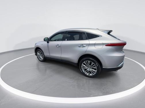 Titanium 2021 Toyota Venza LE