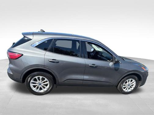 Gray 2022 Ford Escape SE Hybrid