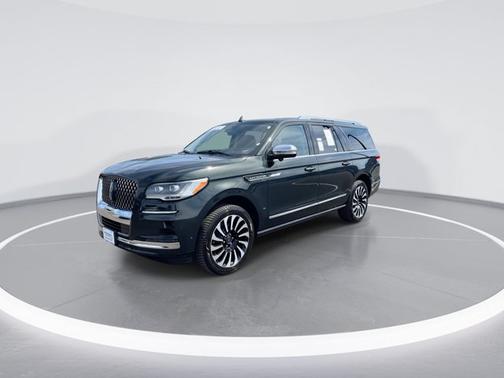 Green Metallic 2022 Lincoln Navigator L Black Label