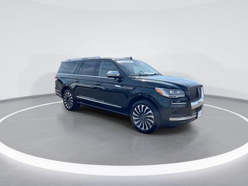 Green Metallic 2022 Lincoln Navigator L Black Label