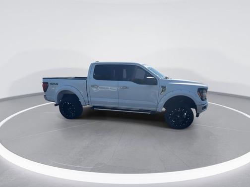 Oxford White 2025 Ford F-150 XLT