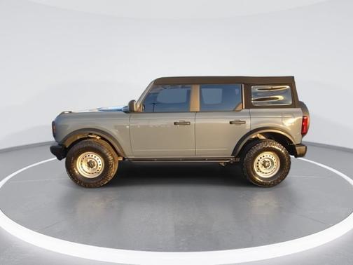 Azure Gray Metallic Tri-Coat 2023 Ford Bronco Base