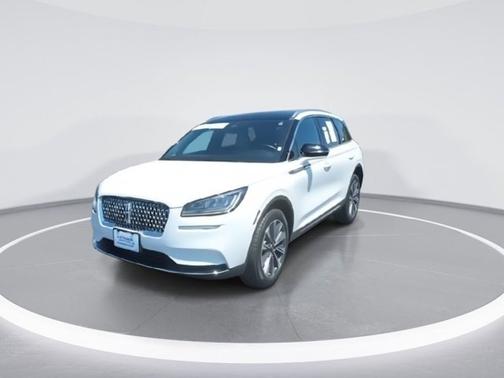 White Metallic 2022 Lincoln Corsair Reserve