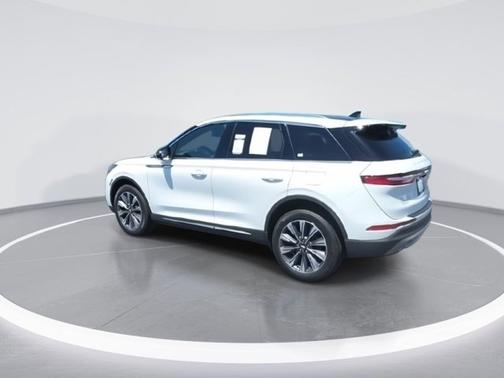 White Metallic 2022 Lincoln Corsair Reserve