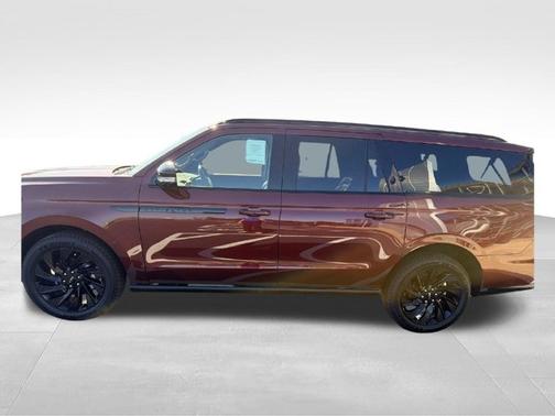 Bronze Fire Tinted Clearcoat 2027 Lincoln Navigator L Reserve