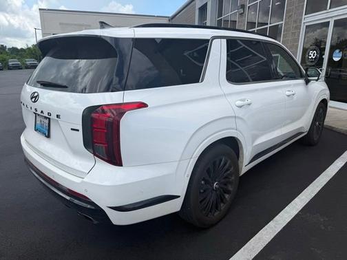Hyper White 2025 Hyundai PALISADE Calligraphy Night Edition