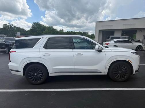 Hyper White 2025 Hyundai PALISADE Calligraphy Night Edition